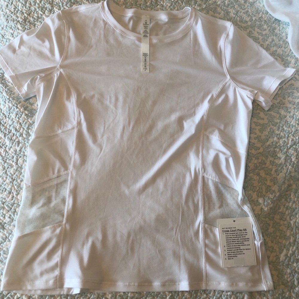 Lululemon Tee Shirt Mesh Details